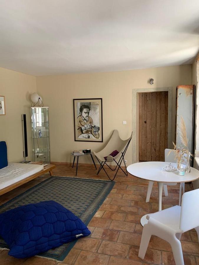 Mas Carita Bed & Breakfast Cabannes Exterior photo