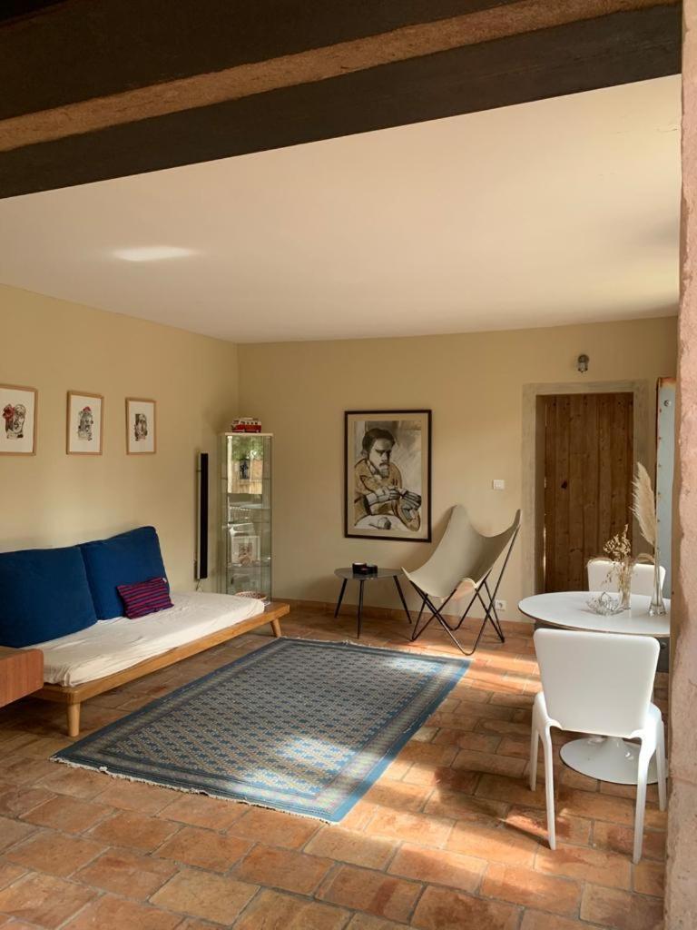 Mas Carita Bed & Breakfast Cabannes Exterior photo